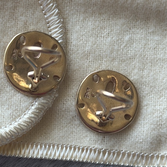 James Avery Retired Sand Dollar Clip On Earrings - Picture 7 of 8